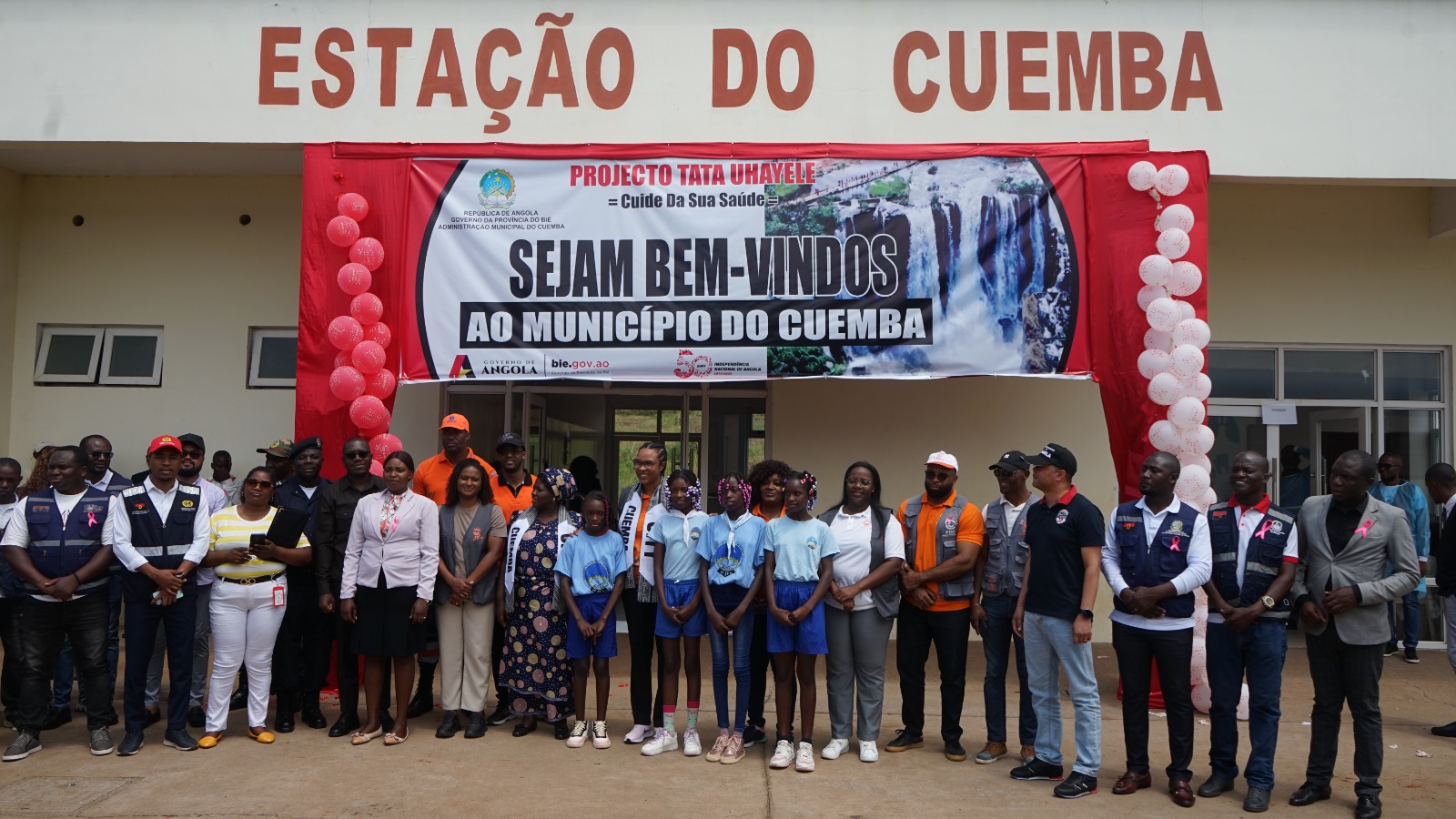 Crianças e jovens aderem às consultas gratuitas no município do Cuemba